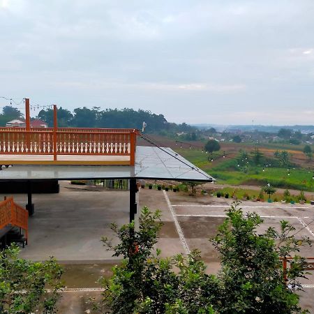 Joglo Kumpul Resort Cangkiran Extérieur photo