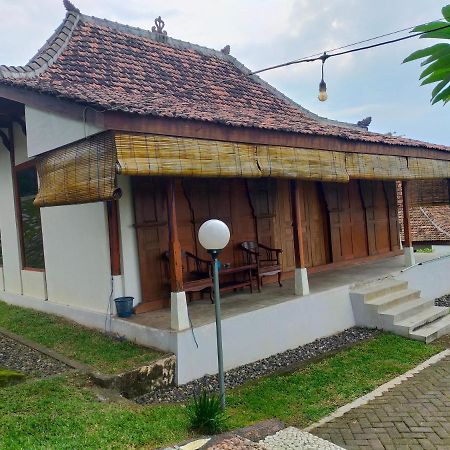 Joglo Kumpul Resort Cangkiran Extérieur photo