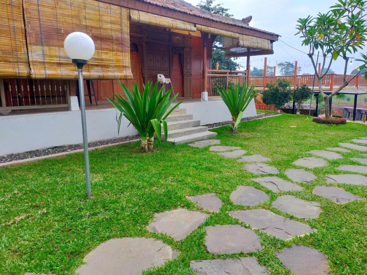 Joglo Kumpul Resort Cangkiran Extérieur photo