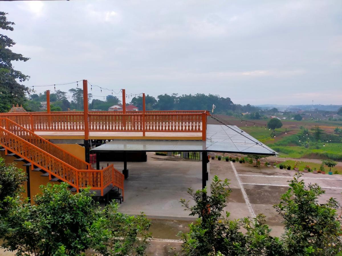 Joglo Kumpul Resort Cangkiran Extérieur photo