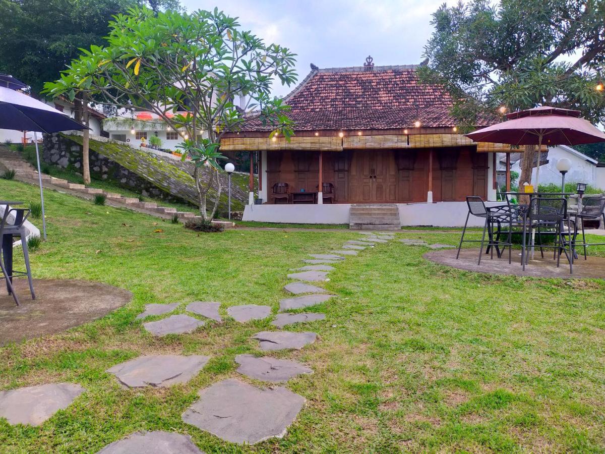 Joglo Kumpul Resort Cangkiran Extérieur photo