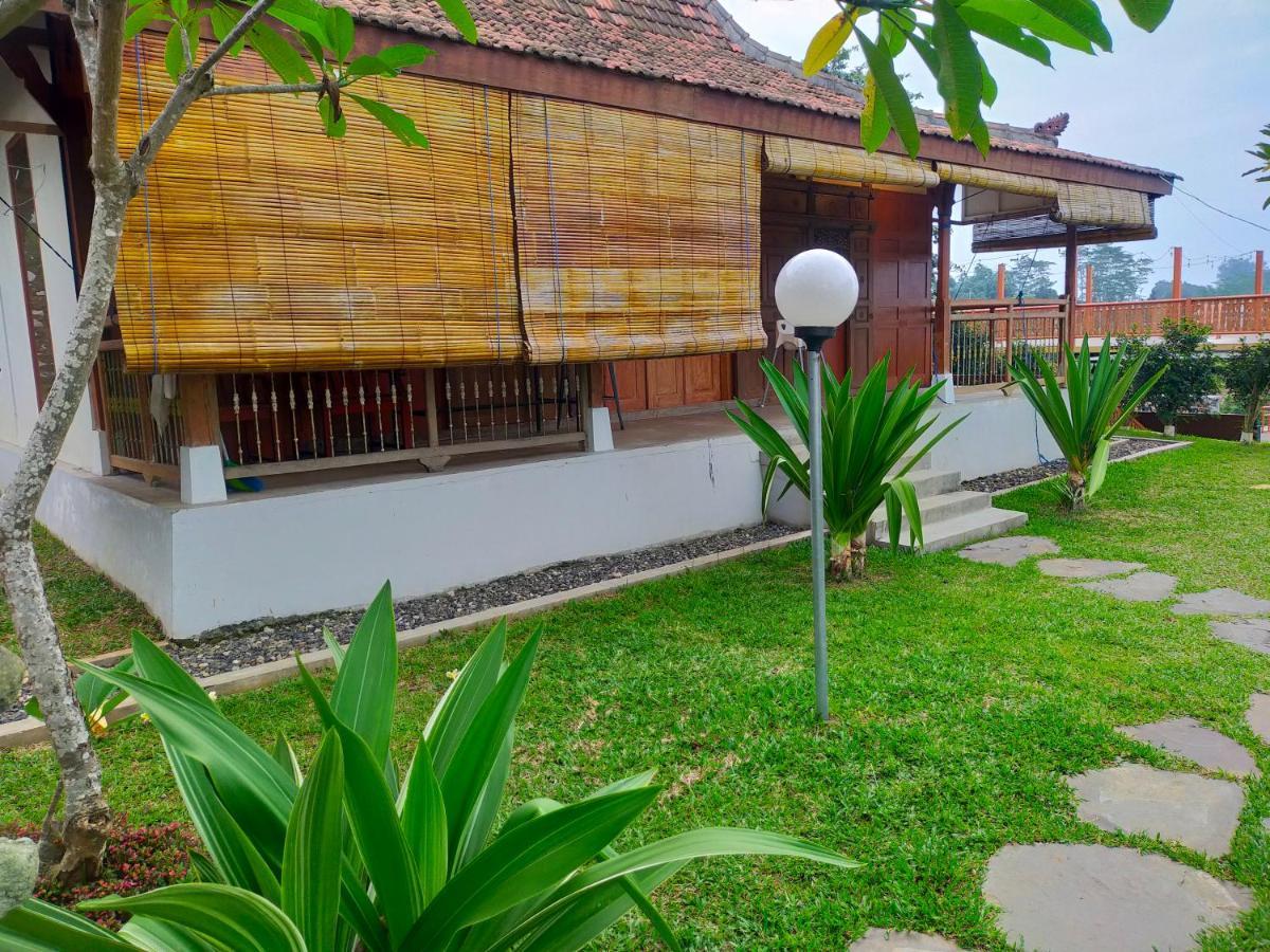 Joglo Kumpul Resort Cangkiran Extérieur photo