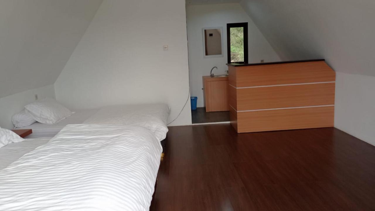 Joglo Kumpul Resort Cangkiran Extérieur photo